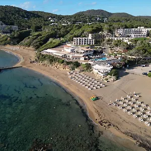 Invisa Club Cala Blanca Отель